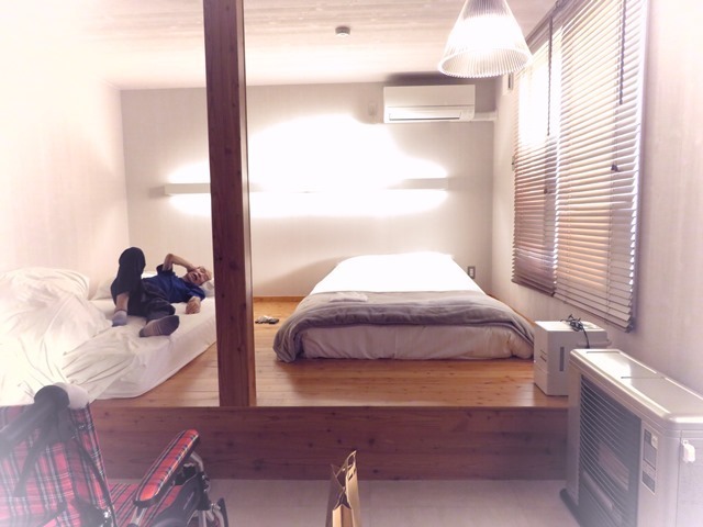 20200920熱中ゲストハウスツインの部屋.JPG